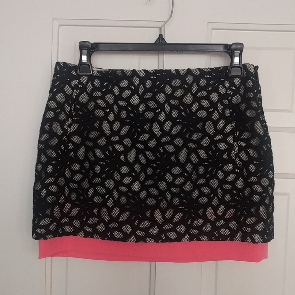 NWT DVF Elley Mini Shadow Dot Lace Skirt